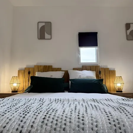 Le Doux De Nyaraló