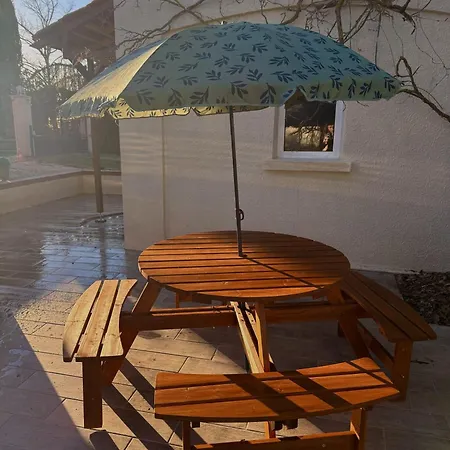 Le Doux De Holiday home *